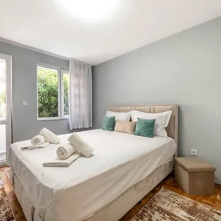 Апартаменты Fresh Place To In The Center Of Варна
